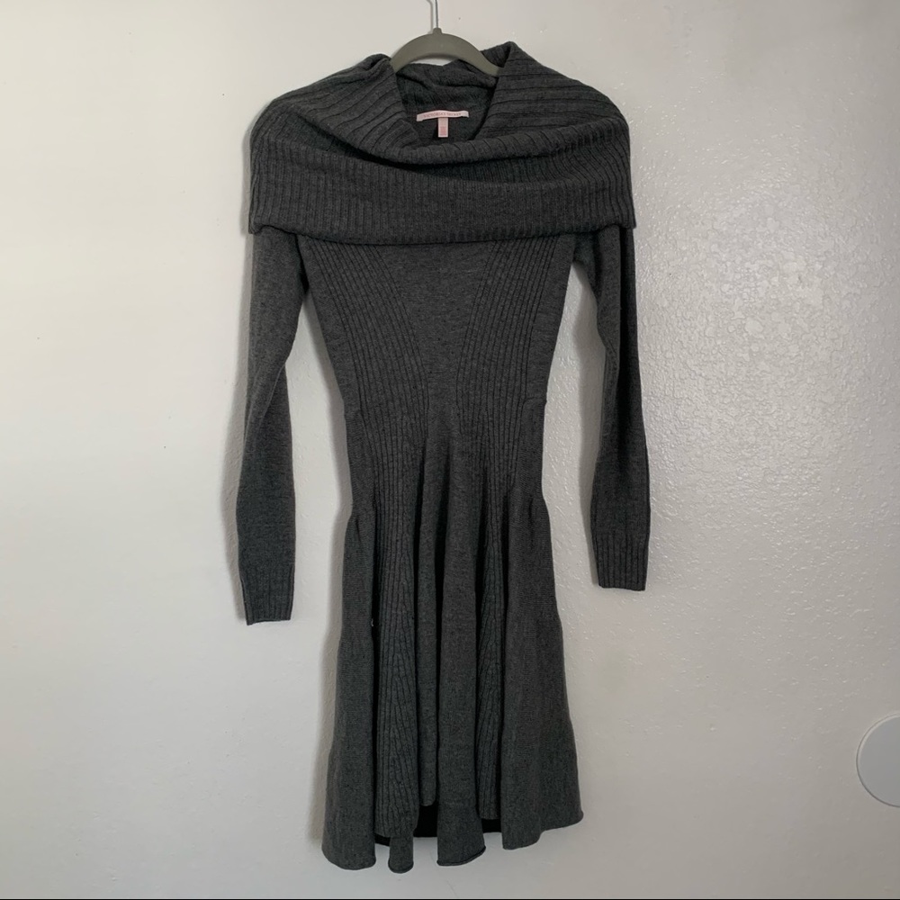 Victoria Secret Long Sleeve Sweater Dress Size XS - Picture 7 of 7